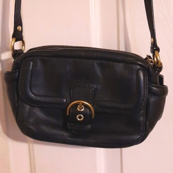 Crossbody black coach bag great condition perfect size if you like smaller bags - Picture 1 of 8